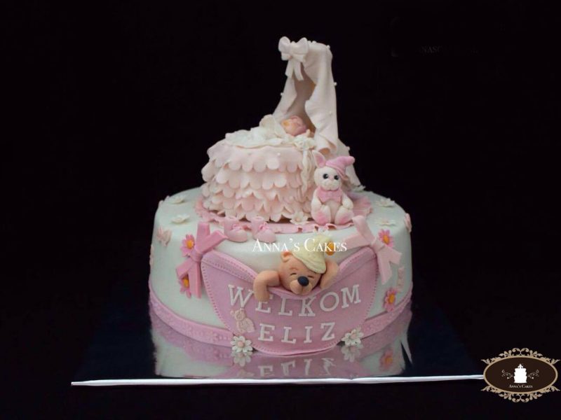 Baby shower cake